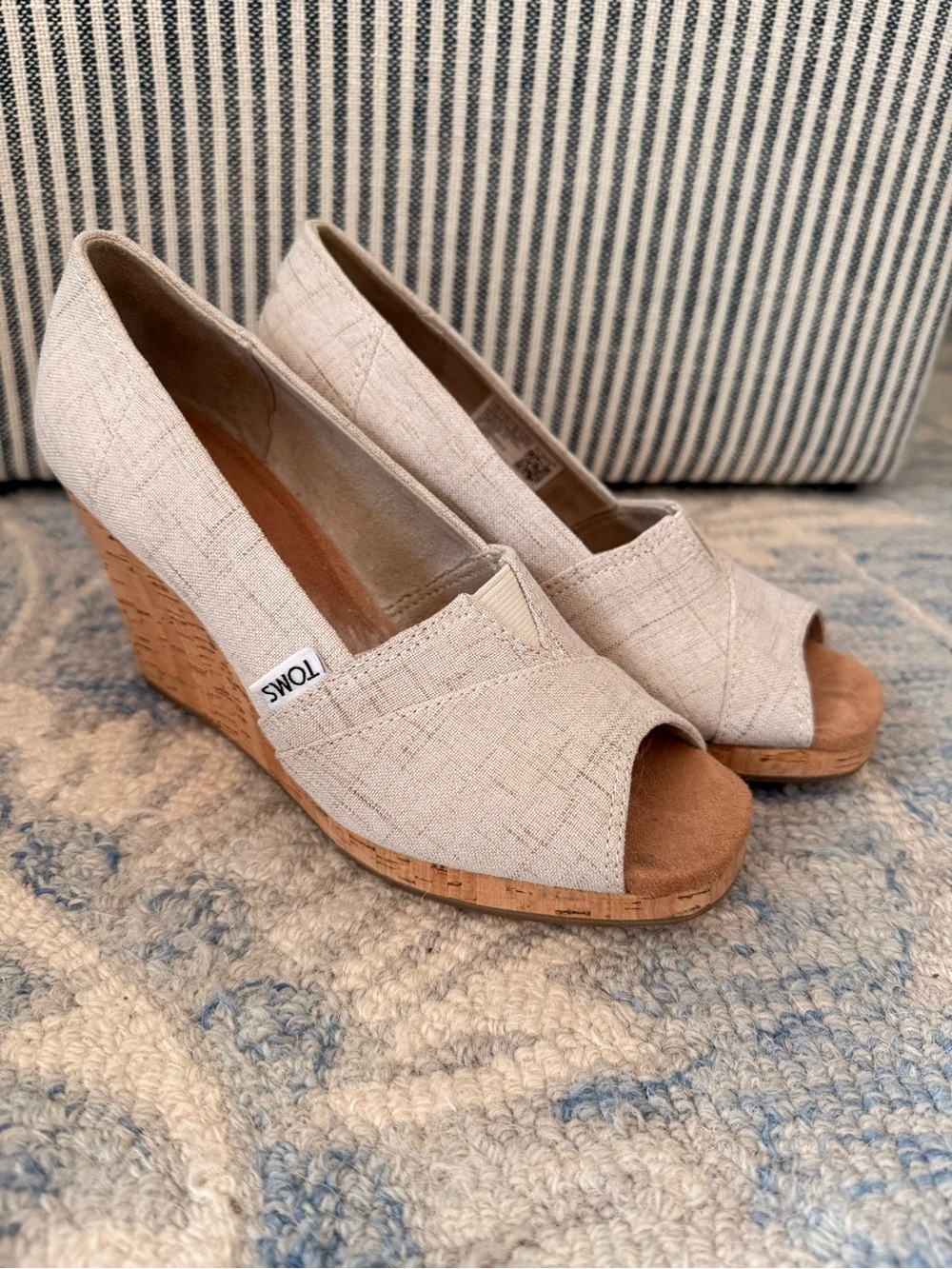 TOMS Natural Linen Peep-Toe Cork Wedge Heels size 5.5